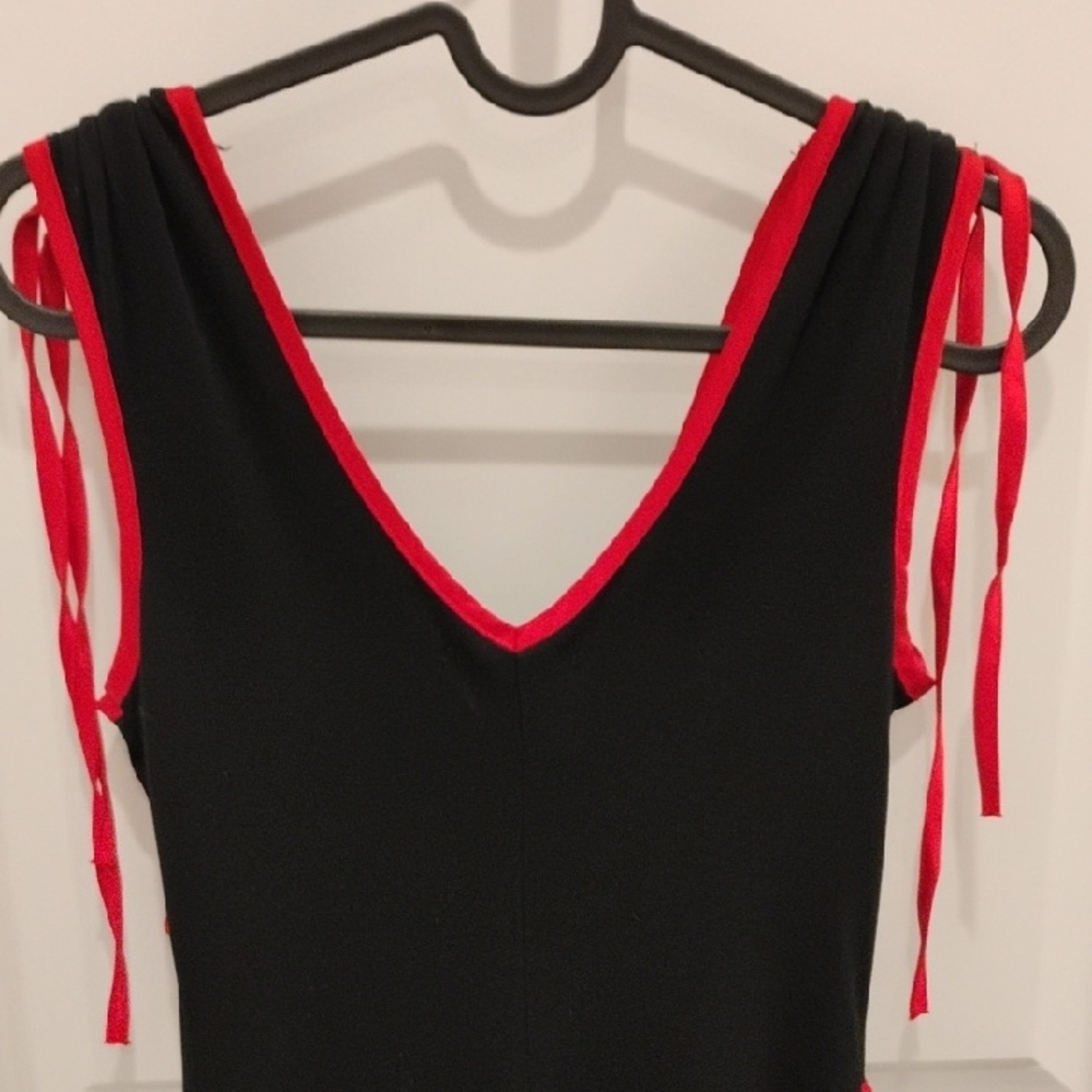 M Collection Black Dress with Red Trim Mermaid Hem Y2K Size Medium - Picture 10 of 11